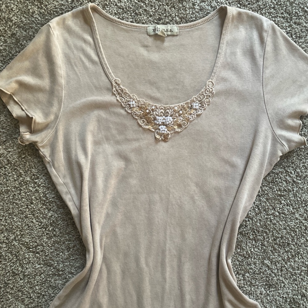xCIT USA lacey beaded tan tee shirt blouse size medium